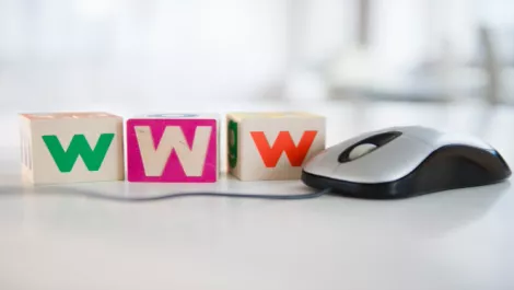 Retailers lagging other sectors in getting to grips with the Internet